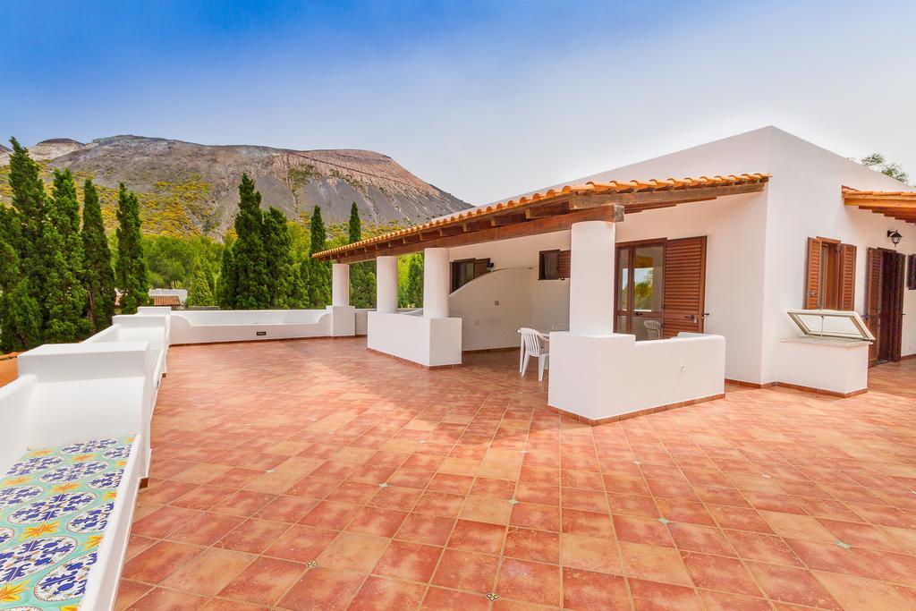 Casa Schmidt Bed & Breakfast Vulcano  Bagian luar foto